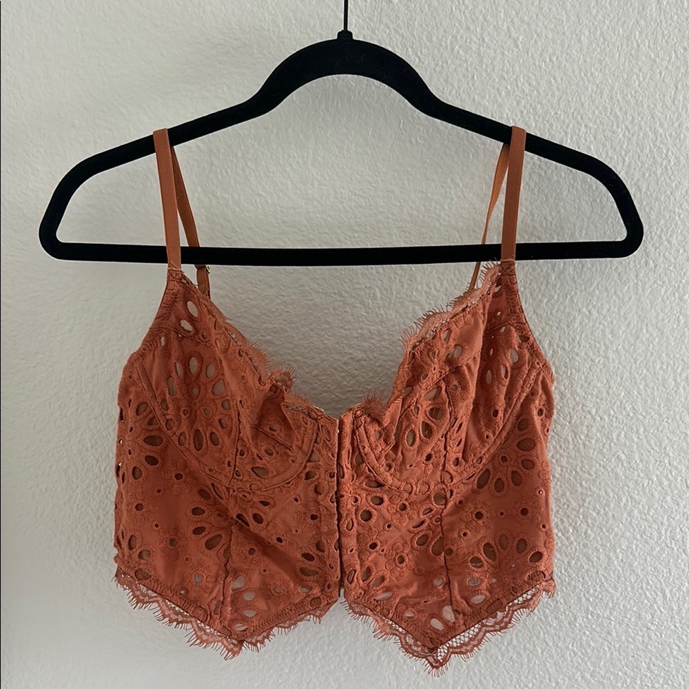**NWT*** Rust Lace Crop Top